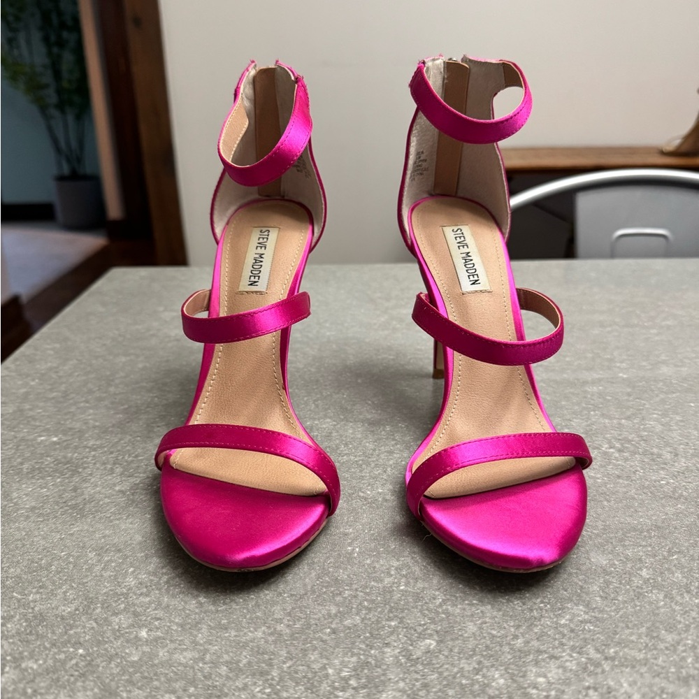 Steve Madden Fucshia Strappy Heels